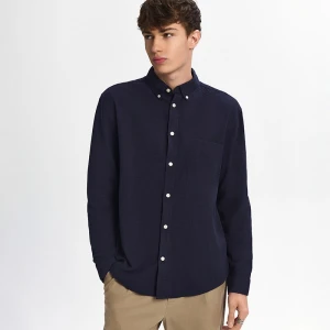 Granatowa koszula z długim rękawem i kieszonką House