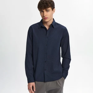 Granatowa koszula z długim rękawem w drobny wzór House