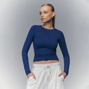 Granatowa koszulka z długim rękawem House