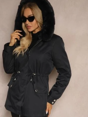 Granatowa Kurtka Typu Parka z Kapturem i Futerkiem z Możliwością Odpięcia Marindria swest