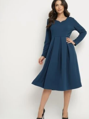 Granatowa Rozkloszowana Sukienka Wieczorowa ze Szpiczastym Dekoltem Temithiel new collection