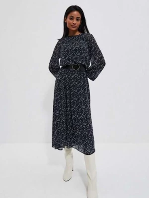 Granatowa sukienka damska midi  z długim rękawem Moodo