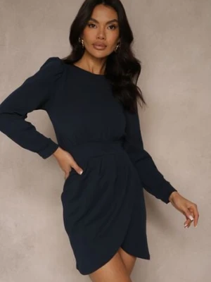 Granatowa Sukienka Ozdobiona Bufiastymi Rękawami i Marszczeniem Vedelli messaya