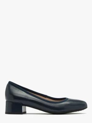 Granatowe czółenka na niskim obcasie Ryłko