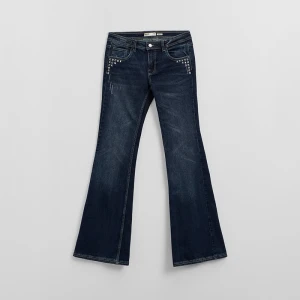Granatowe jeansy bootcut z ćwiekami House