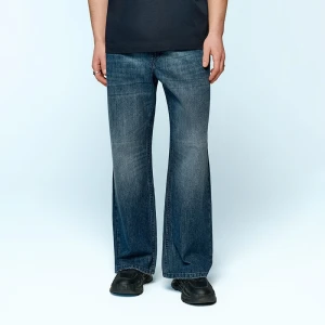 Granatowe jeansy flare wide z przetarciami House