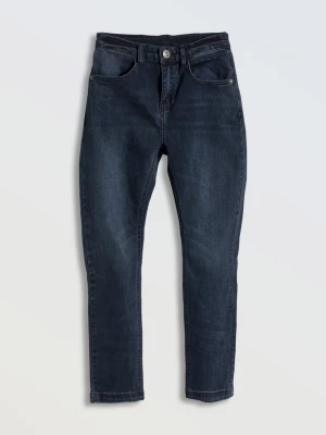 Granatowe klasyczne jeansy loose