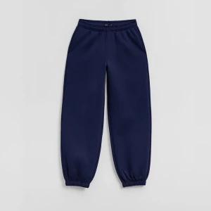 Granatowe spodnie dresowe basic o kroju jogger House