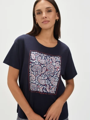 Granatowy t-shirt z etnicznym wzorem TOP SECRET