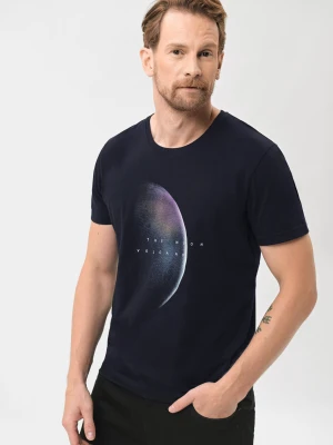 Granatowy t-shirt z printem T-LUNAR Volcano