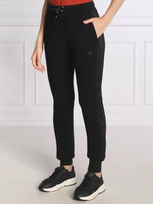 GUESS ACTIVE Spodnie dresowe ALLIE | Regular Fit czarny