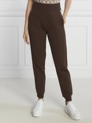GUESS ACTIVE Spodnie dresowe BRITNEY | Regular Fit brązowy