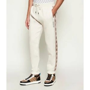 GUESS ACTIVE Spodnie dresowe Mickey | Regular Fit