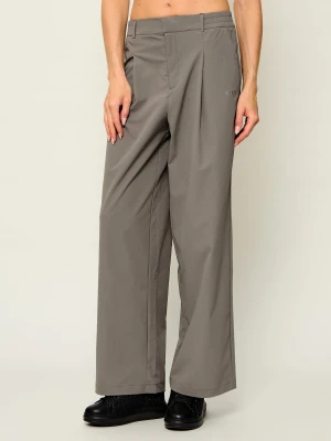 GUESS ACTIVE Spodnie dresowe Rhea | Loose fit beżowy