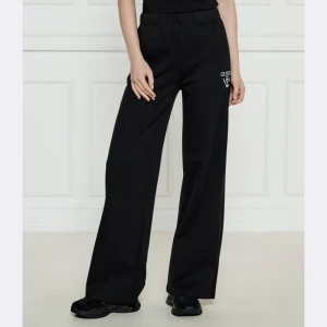 GUESS ACTIVE Spodnie dresowe ROBERTA | flare fit