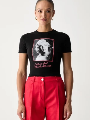 Guess crop top damski z wiskozą MARILYN MONROE czarny