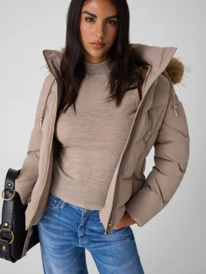 GUESS Kurtka New Fatema | Regular Fit beżowy