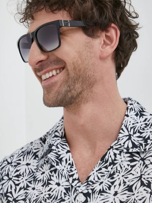 Guess okulary przeciwsłoneczne męskie kolor czarny GU00004_5801Q