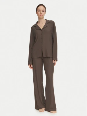 Guess Piżama O6BX04 K5041 Brązowy ciemny Regular Fit