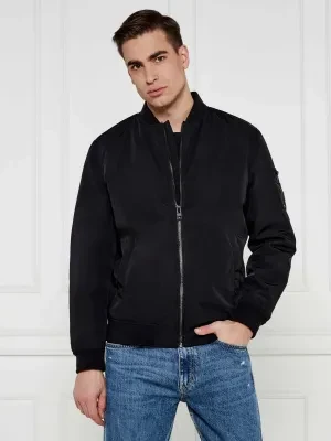 GUESS Satynowa kurtka bomber | Regular Fit