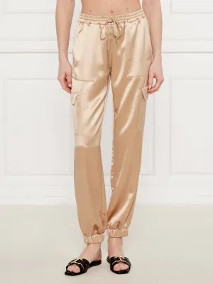 GUESS Satynowe spodnie jogger NEW MARZIA | Regular Fit
