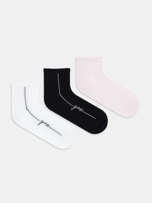 Guess skarpetki 3-pack damskie kolor multicolor O4YG06 KBZU0