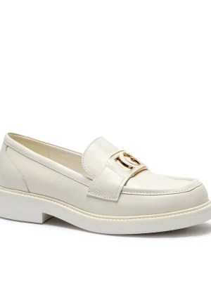 Guess Skórzane loafersy SHUTTLE