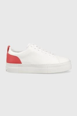 Guess sneakersy Giaa5 kolor biały
