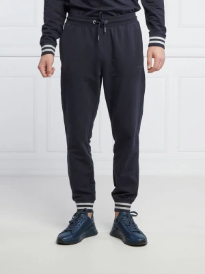 GUESS Spodnie dresowe Adam | Relaxed fit