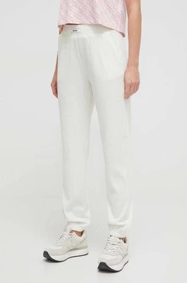 Guess spodnie dresowe AISLIN kolor biały gładkie V4RB01 KC2T0