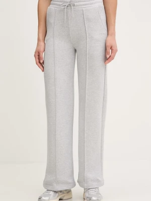 Guess spodnie dresowe NAT