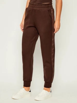 GUESS Spodnie dresowe NEW VICTOIRE | Regular Fit