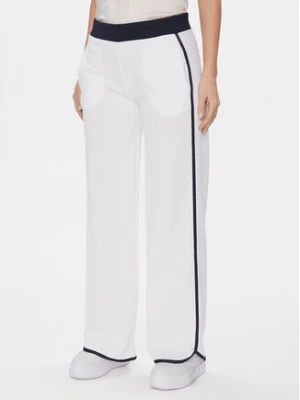 Guess Spodnie dresowe V4GB02 KBFB2 Biały Regular Fit