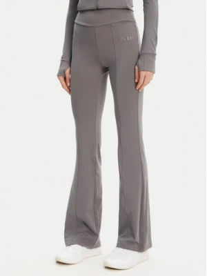 Guess Spodnie dresowe V5RB15 KCD02 Szary Regular Fit