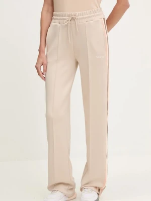 Guess spodnie dresowe YARROW damskie kolor beżowy z nadrukiem V5GB12 KCRU2