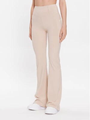 Guess Spodnie materiałowe Brigit V3GB03 MC04Z Beżowy Slim Fit