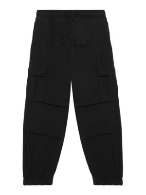 Guess Spodnie materiałowe L6GB05 WR470 Czarny Regular Fit