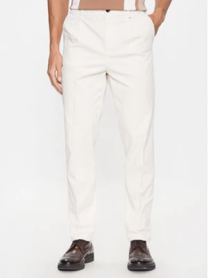 Guess Spodnie materiałowe M3YB28 WFIN3 Biały Slim Fit