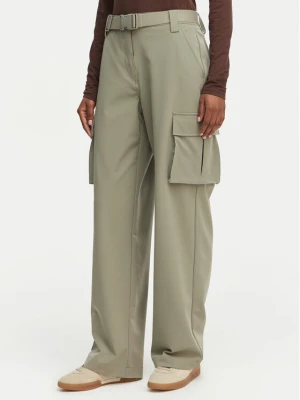 Guess Spodnie materiałowe W6GB01 W1416 Khaki Regular Fit