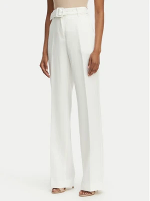 Guess Spodnie materiałowe W6GB05 W1765 Biały Regular Fit