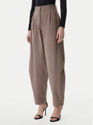 Guess Spodnie materiałowe W6RB08 WJ692 Brązowy Regular Fit