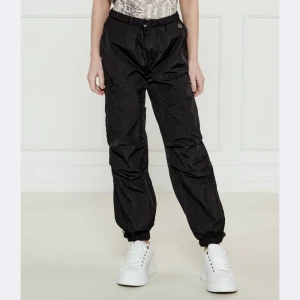 Guess Spodnie | Relaxed fit