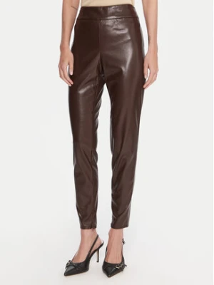 Guess Spodnie z imitacji skóry W4BB18 WGIK0 Brązowy Slim Fit