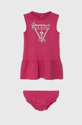 Guess sukienka bawełniana niemowlęca kolor różowy mini rozkloszowana