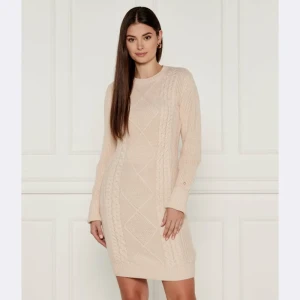 GUESS Sukienka SERENA | z dodatkiem wełny