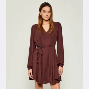 GUESS Sukienka WANDA