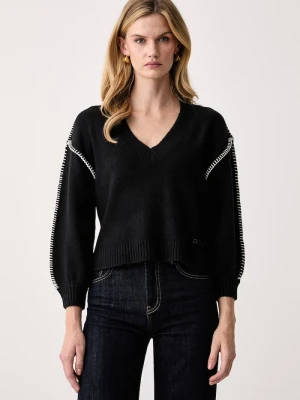 Guess sweter damski z dodatkiem wełny AMELIE czarny