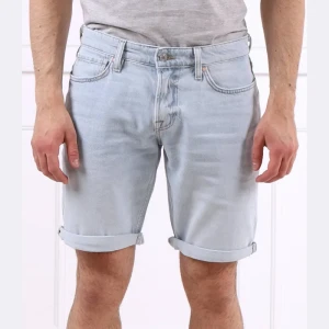GUESS Szorty | Regular Fit