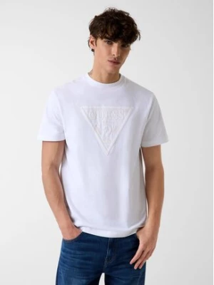 Guess T-Shirt 181622 Biały Classic Fit