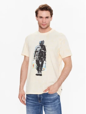 Guess T-Shirt Spaceman M3GI79 K9RM3 Żółty Regular Fit
